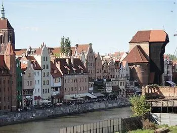 Kobza Haus Old Town Couette-café 3*