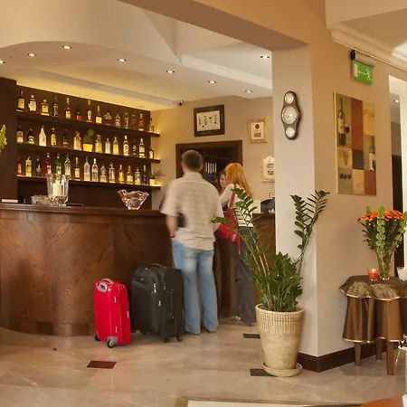 Kobza Haus Old Town Couette-café Gdańsk